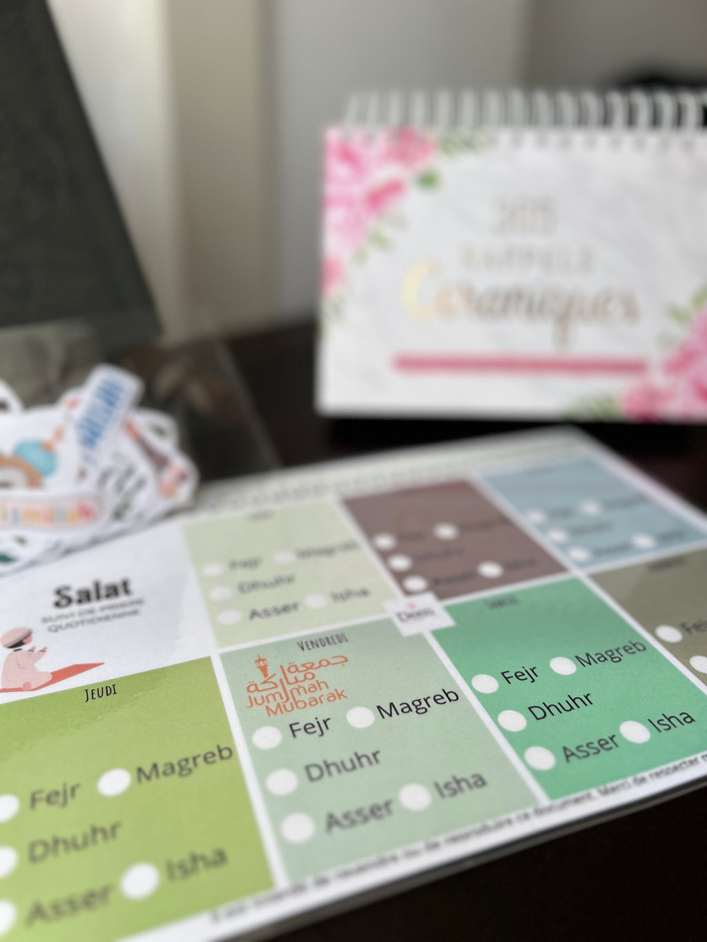 Pack de 3 book d'activité en format PDF avec un planer prière offert
