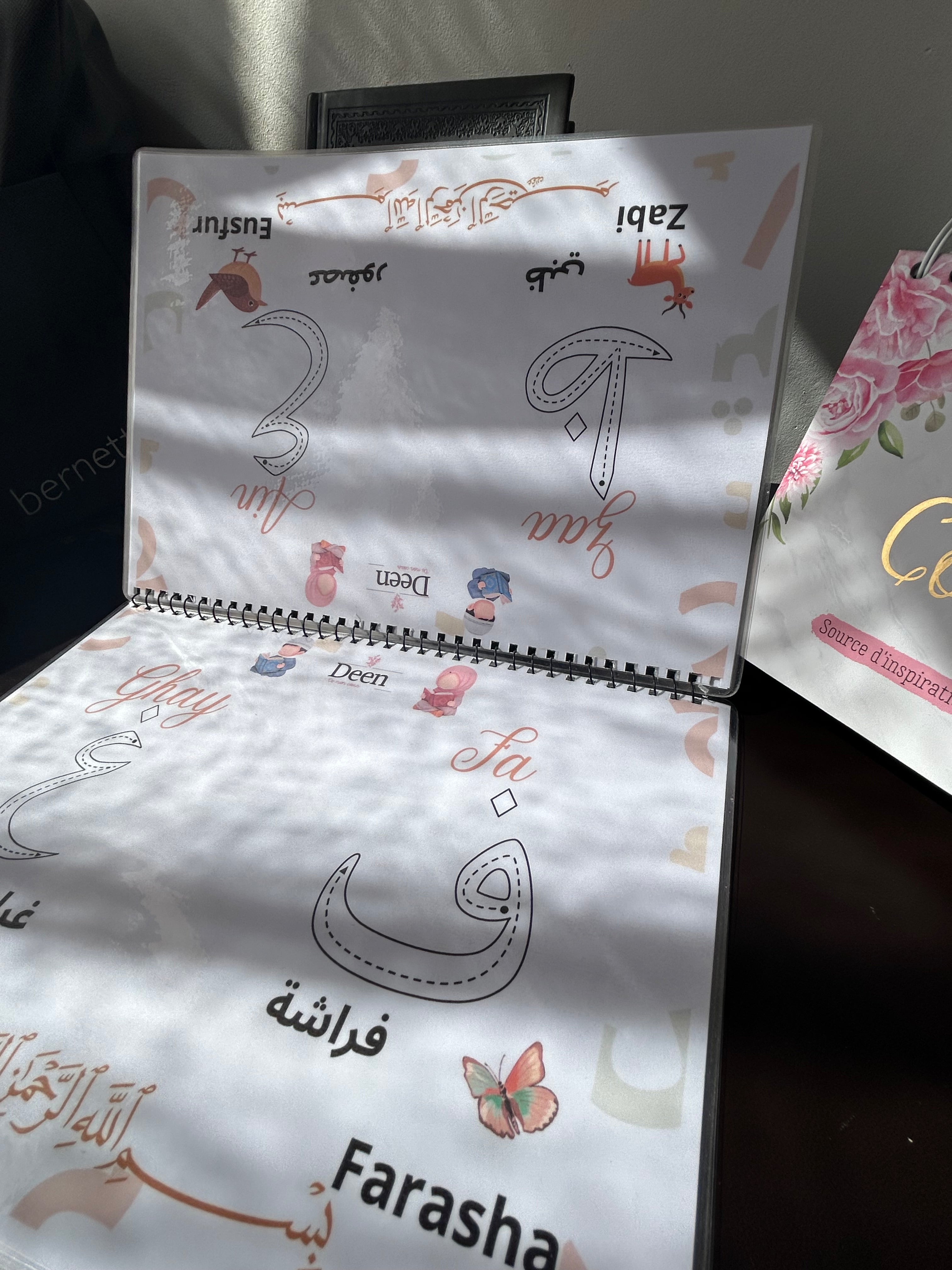 Pack de 3 book d'activité en format PDF avec un planer prière offert